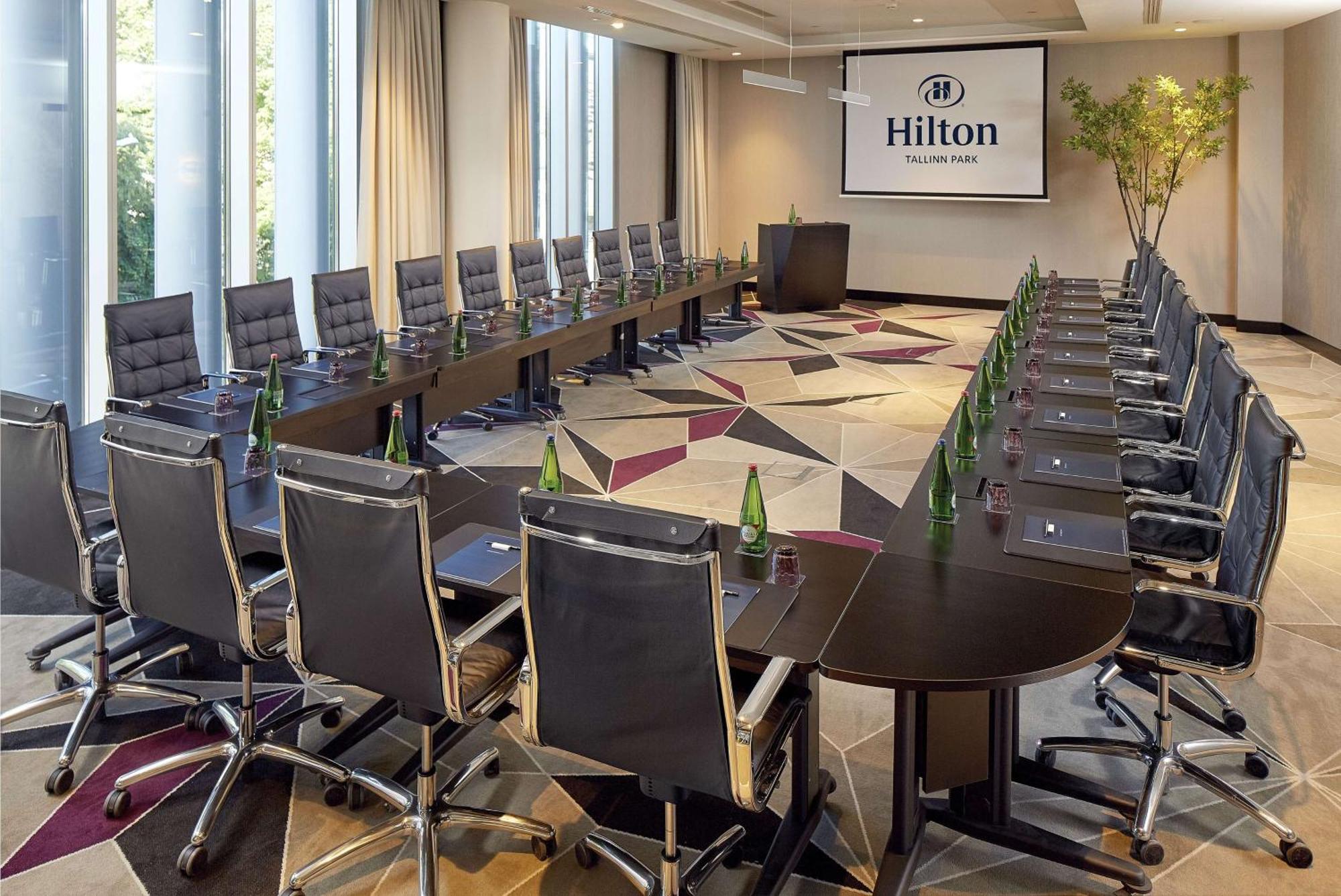 Hilton Tallinn Park Exterior foto